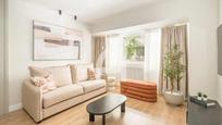 Living room of Flat for sale in  Madrid Capital  with Air Conditioner and Heating