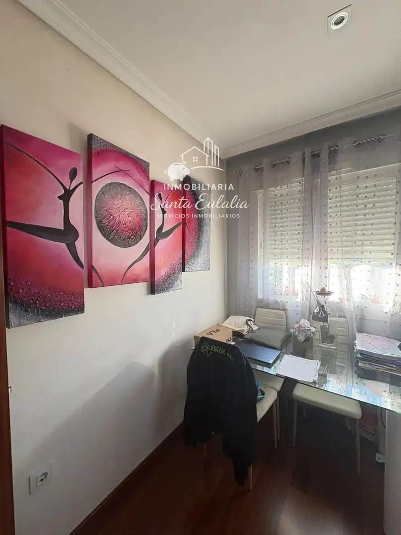 Bedroom of Flat for sale in Oeste