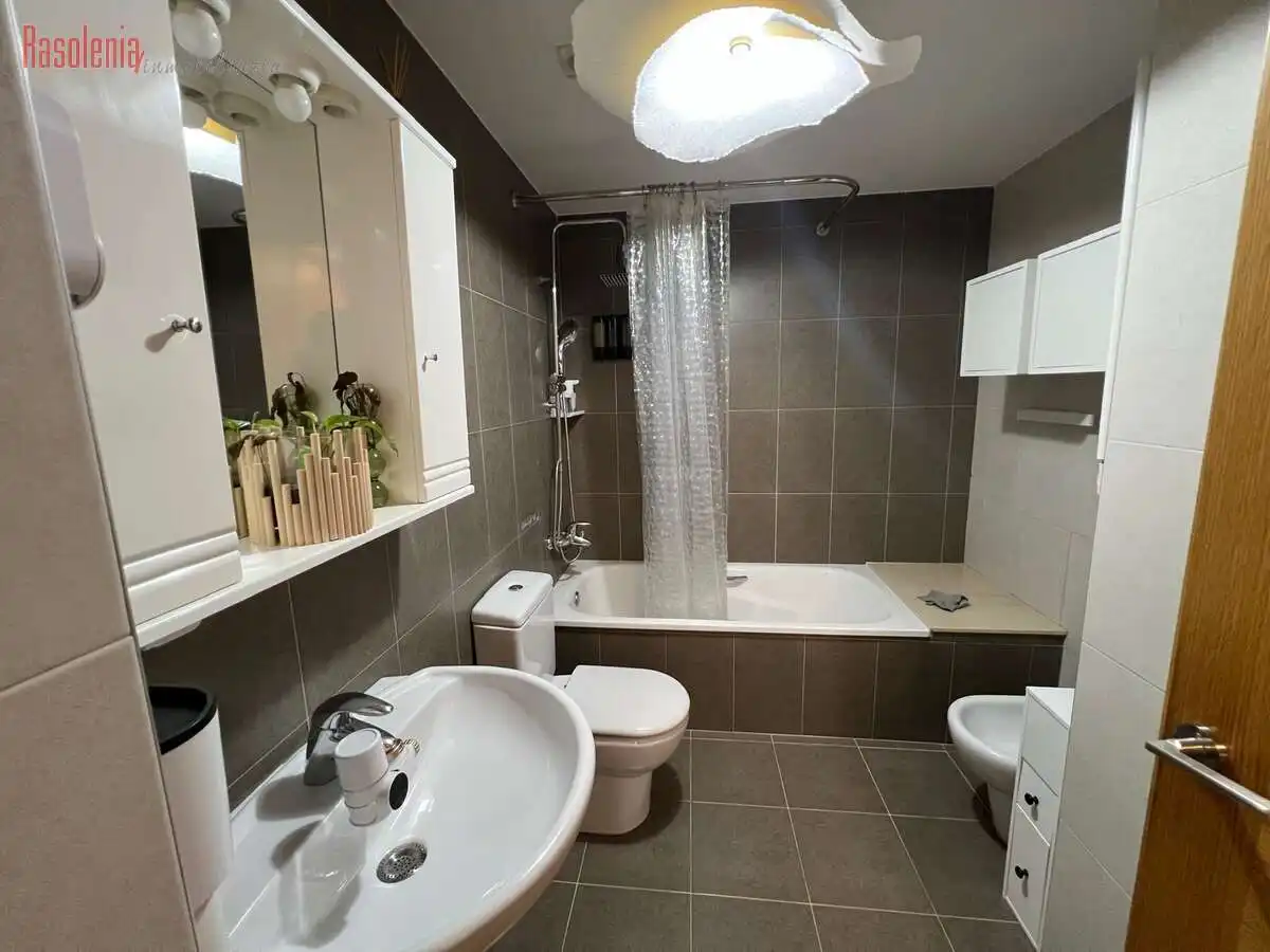 Baño de Dúplex en venta en A Coruña Capital  con Calefacción