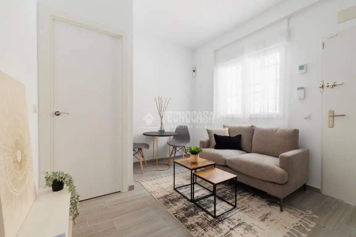 Sala de estar de Local en venta en Madrid