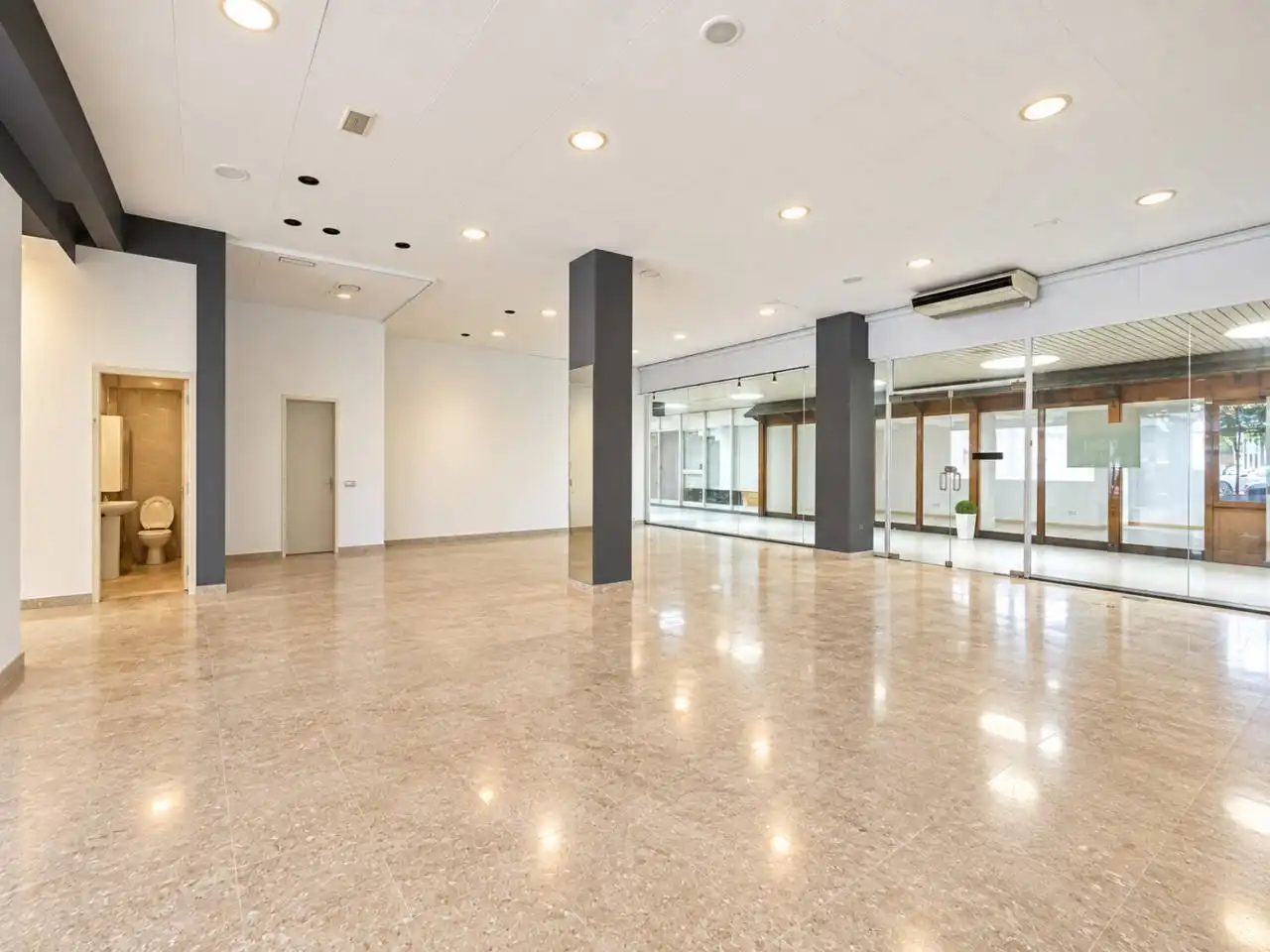Local commercial à vendre à Calle Pompeu Fabra, imagen 7