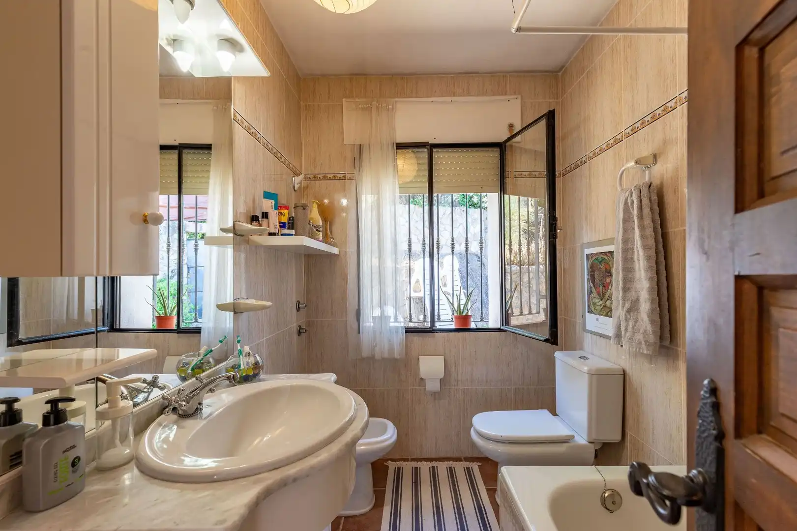 Bathroom of Houses for sale in Talaveruela de la Vera  with Private garden, Terrace and Storage room