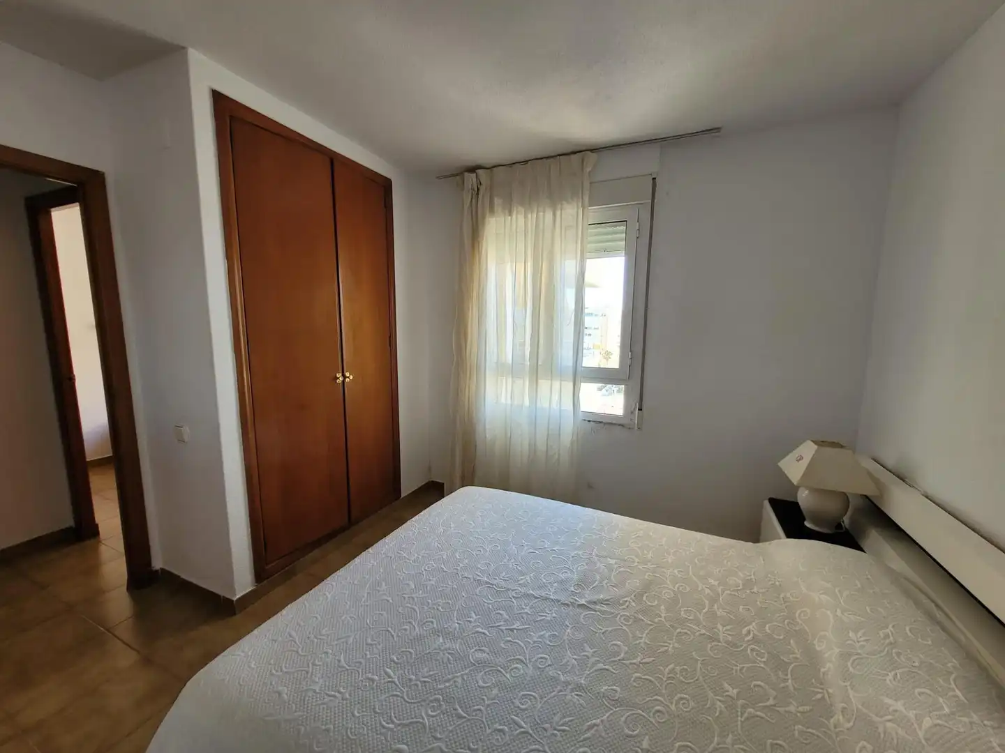 Dormitori de Apartament en venda en Alicante / Alacant amb Jardí privat, Terrassa i Traster