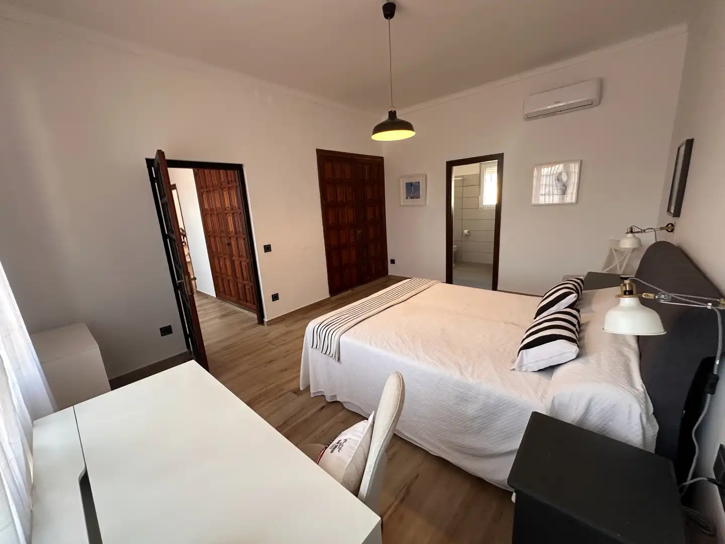Schlafzimmer von Haus oder Chalet zum Verkauf in Mont-roig del Camp mit Klimaanlage, Heizung und Privatgarten