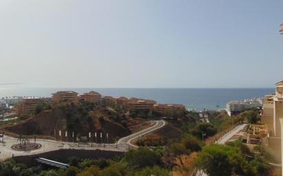 Exterior view of Flat for sale in Fuengirola  with Air Conditioner, Terrace and Swimming Pool