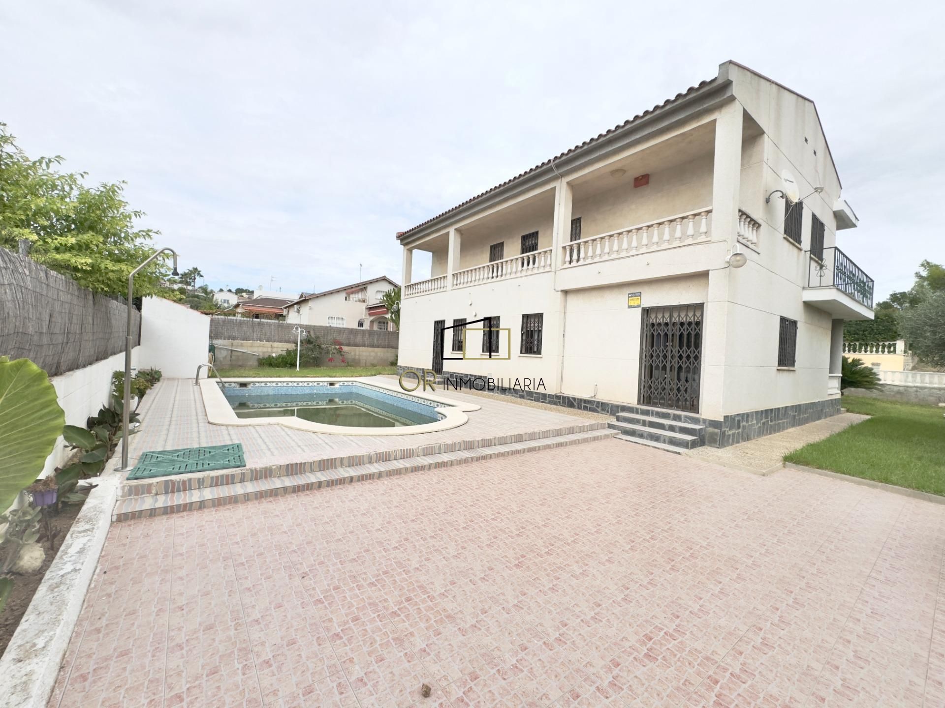 Casa o xalet en venda a Els Masos - Els Garrofers
