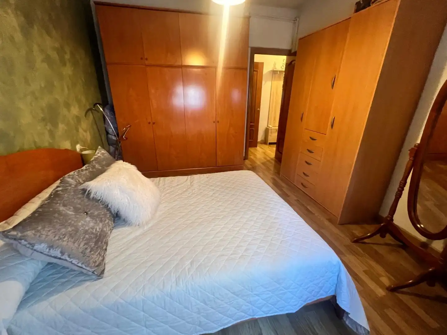 Buildings for sale in Ausona, Trinitat Vella