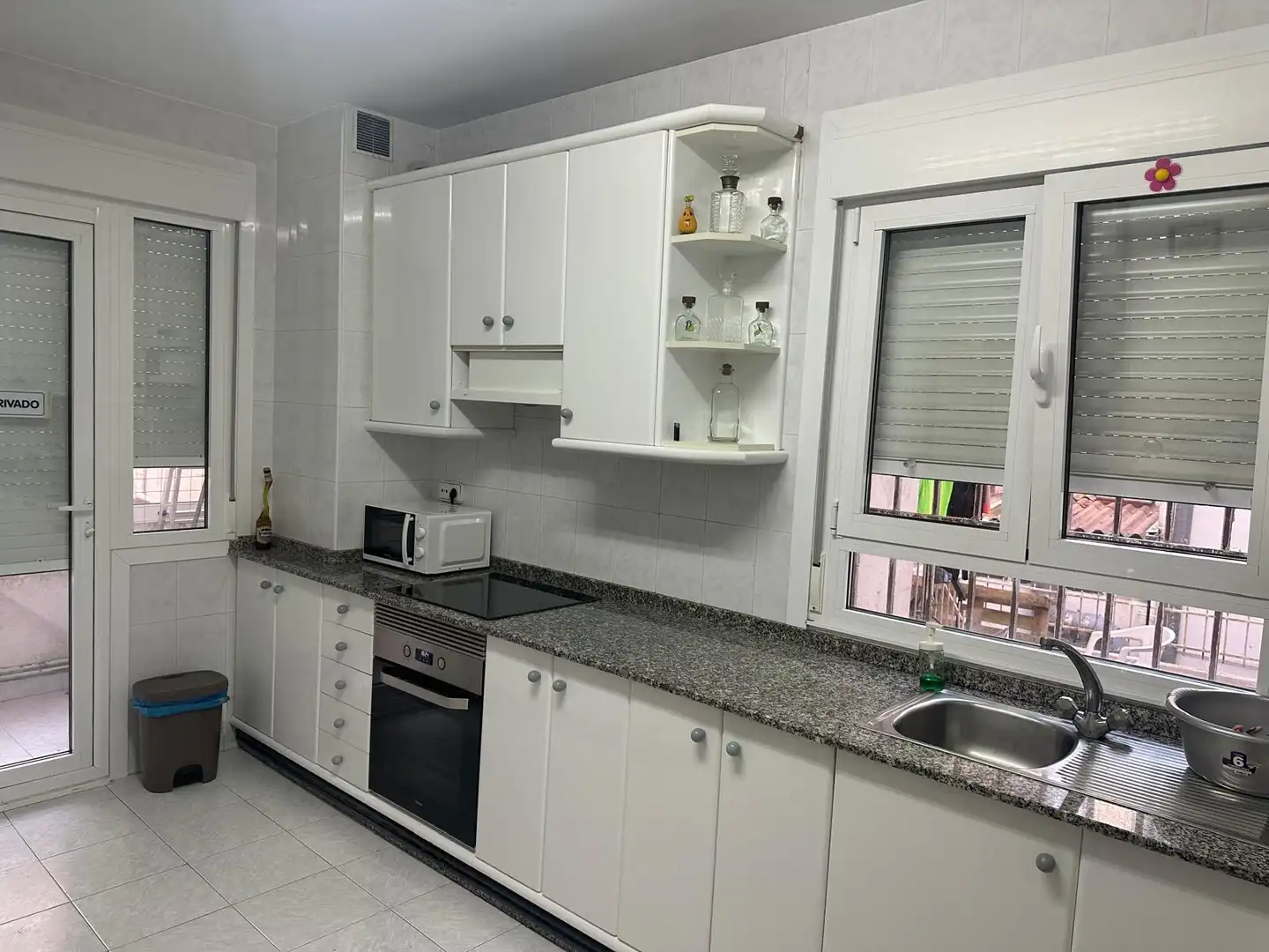 Küche von Wohnung zur Miete in Pontevedra Capital  mit Heizung, Möbliert und Balkon
