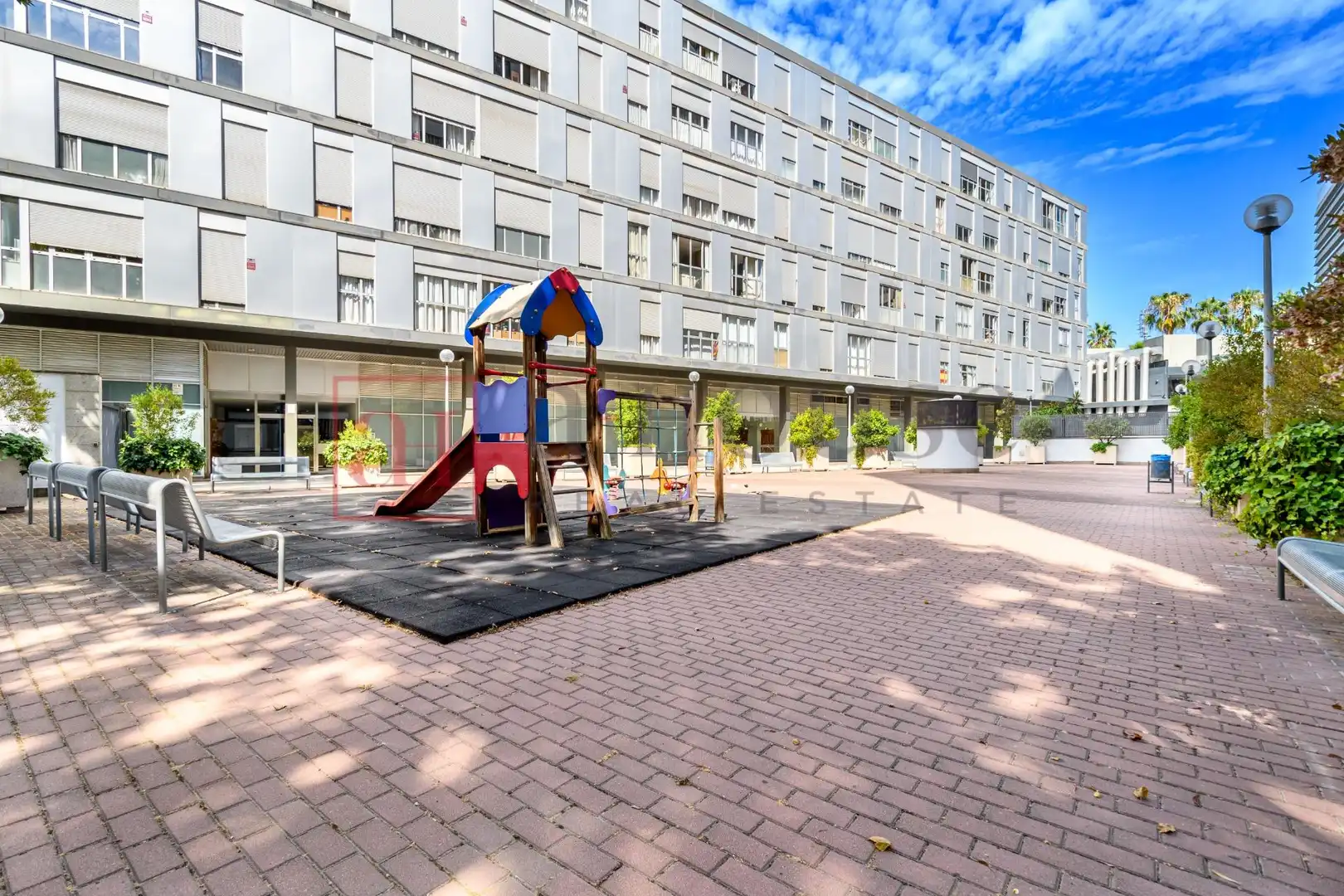 Exterior view of Flat for sale in Barcelona  with Air Conditioner, Heating and Terrace