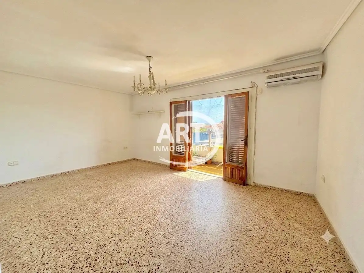 Sala d'estar de Pis en venda en L'Eliana amb Aire condicionat, Calefacció i Terrassa