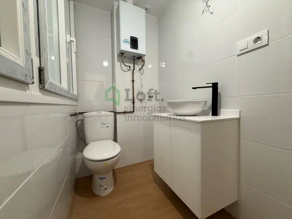 Baño de Piso en venta en Badajoz con Aire acondicionado y Calefacción