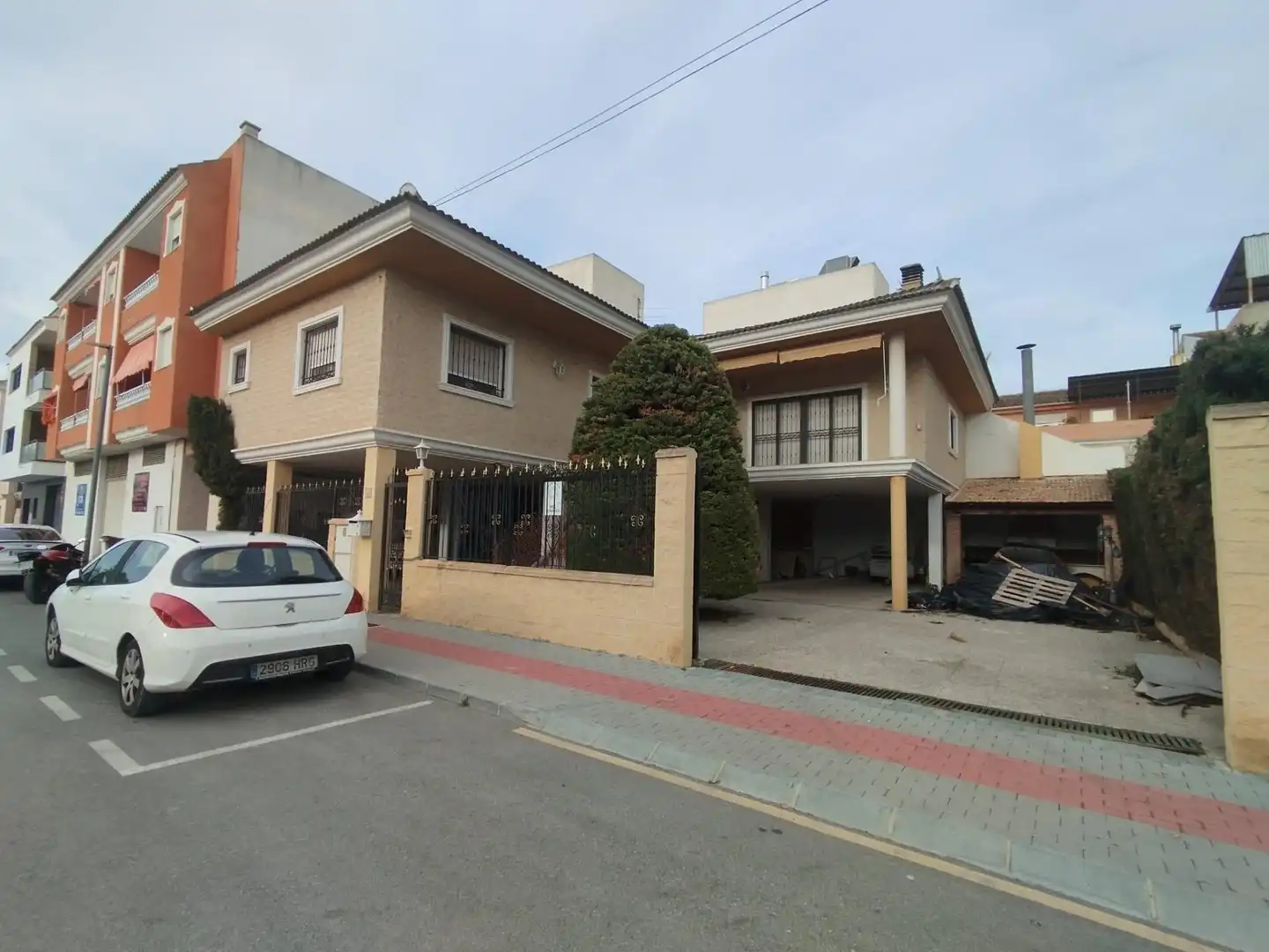 Casa con terraza en venta en Calle MAESTRO SERRANO, imagen 2