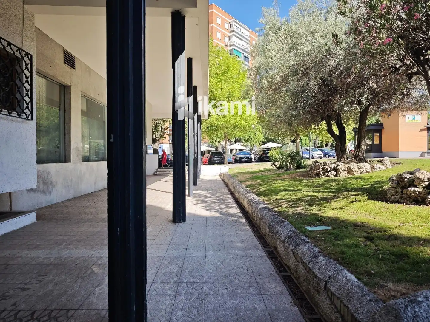 Außenansicht von Gebäude zum Verkauf in Alcorcón