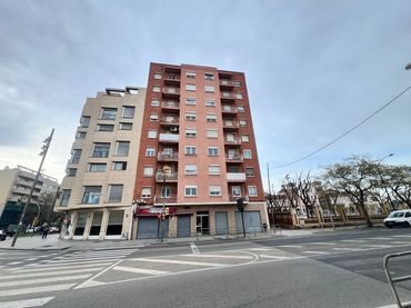 Pis amb balcó en venda a MONTBLANC