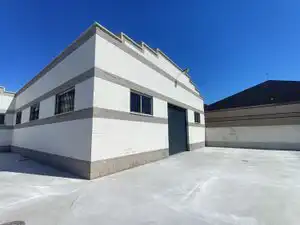 Nau industrial de lloguer a Zona de la Vega, imagen 2