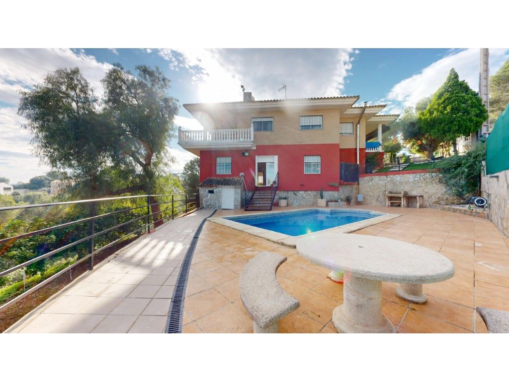 Exterior view of House or chalet for sale in Alberic  with Air Conditioner, Heating and Private garden