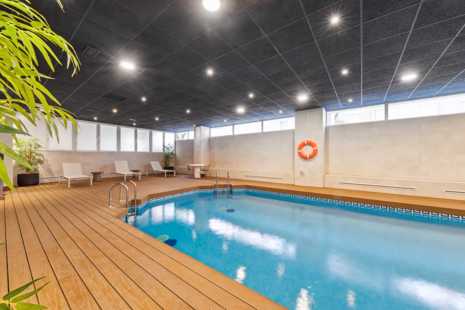 Piscina de Pis de lloguer en Madrid amb Aire condicionat, Calefacció i Piscina comunitària