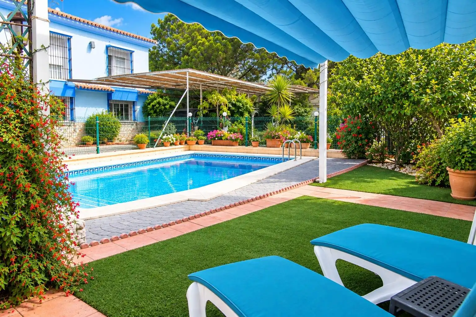Swimming pool of Houses for sale in Coín, Málaga
