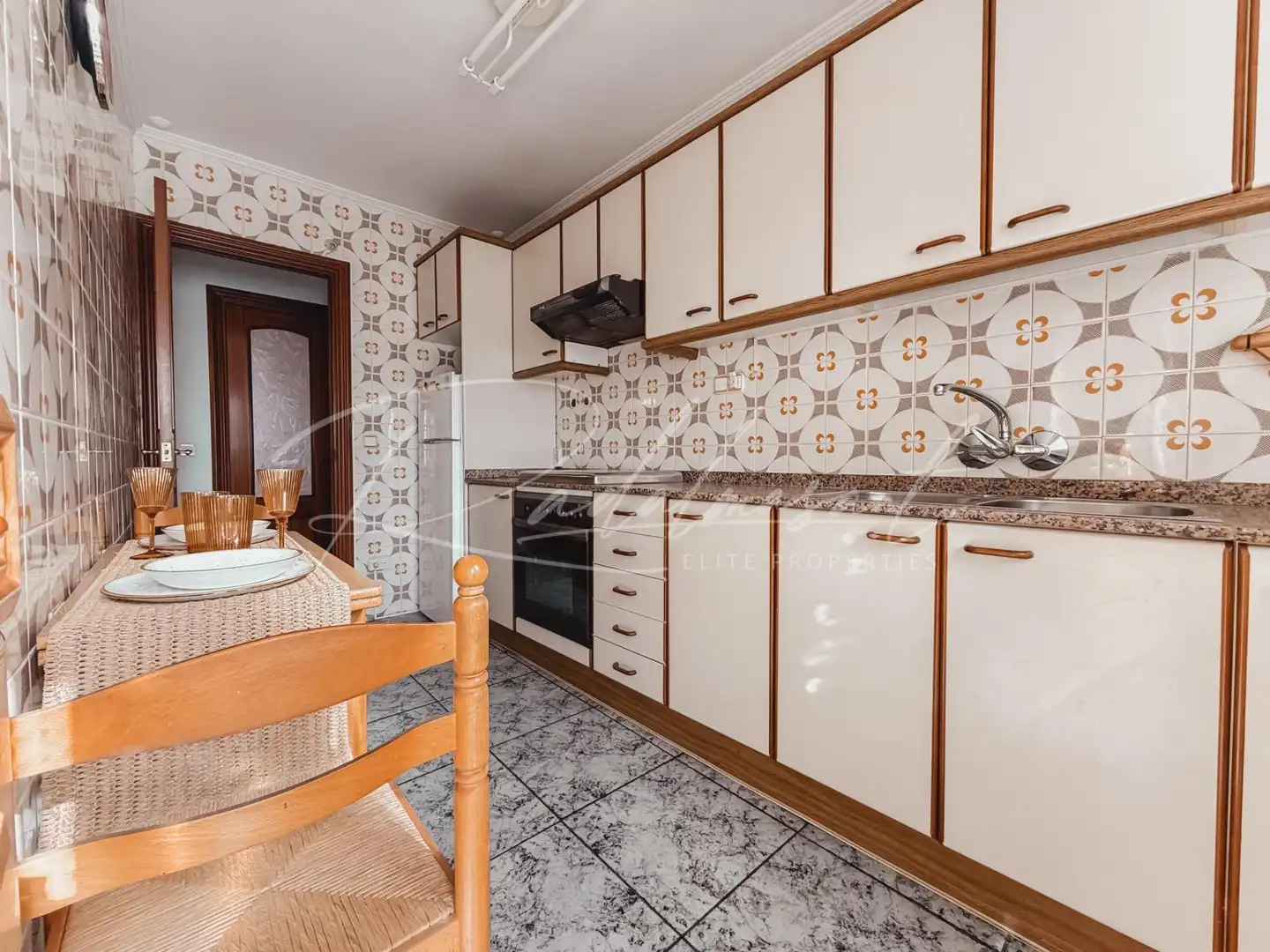 Kitchen of Flat for sale in Centre