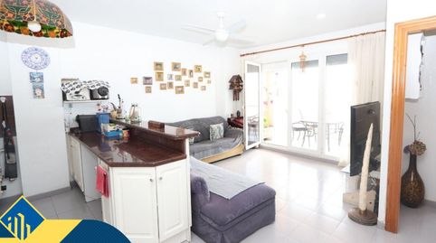 Apartamento con piscina comunitaria, en la provincia de Alicante, en la ciudad de Orihuela Costa. 3 habitaciones | 135 m² | A 200, imatge 2