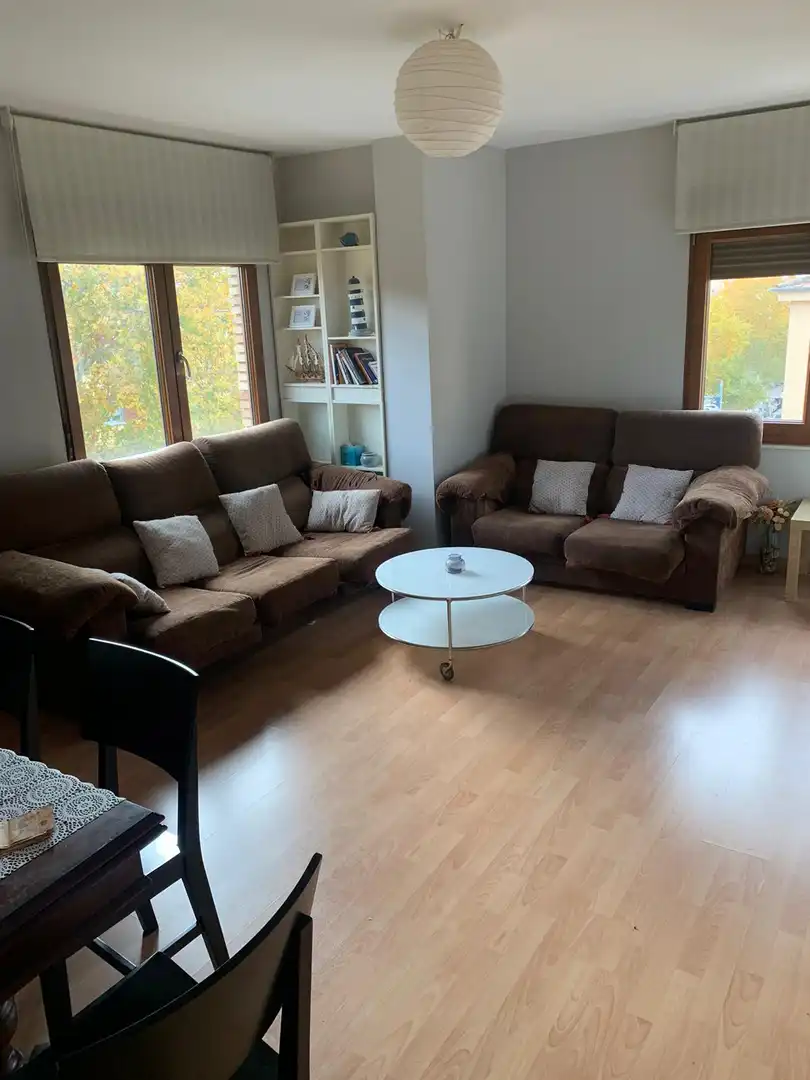 Wohnung zur Miete in Paseo de los Robles, Garrido Norte