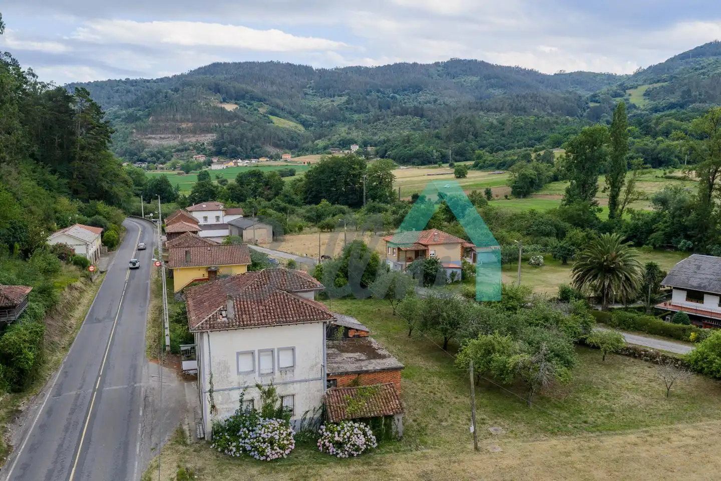 Casa o chalet en venta en Salas con Calefacción, Jardín privado y Parquet