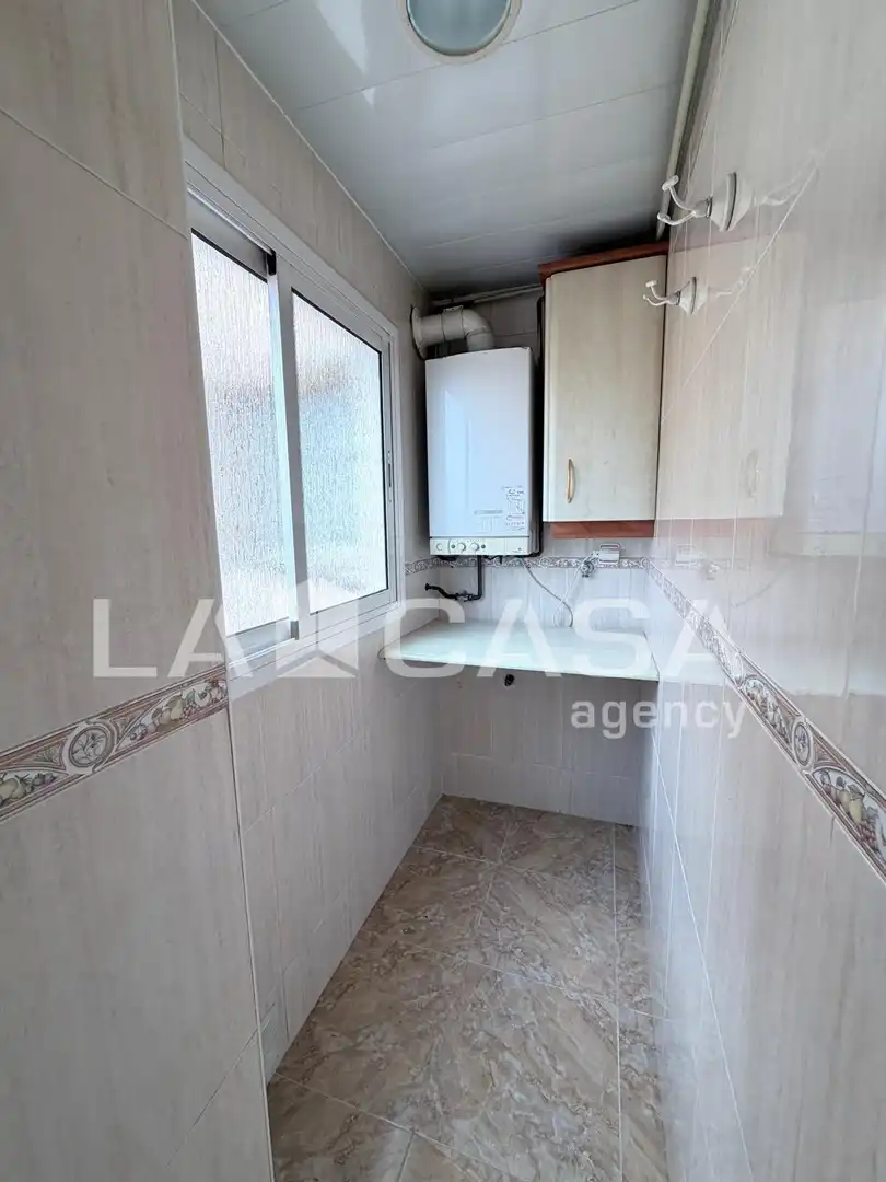 Cocina de Piso en venta en Barcelona con Balcón