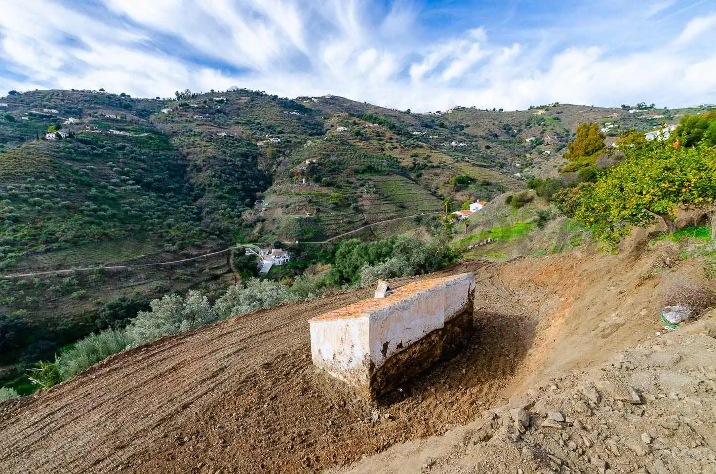 Casa rústica amb jardí en venda a Cómpeta, imagen 3