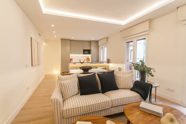 Piso en Venta en Calle de la Cava Baja, 40 en Palacio