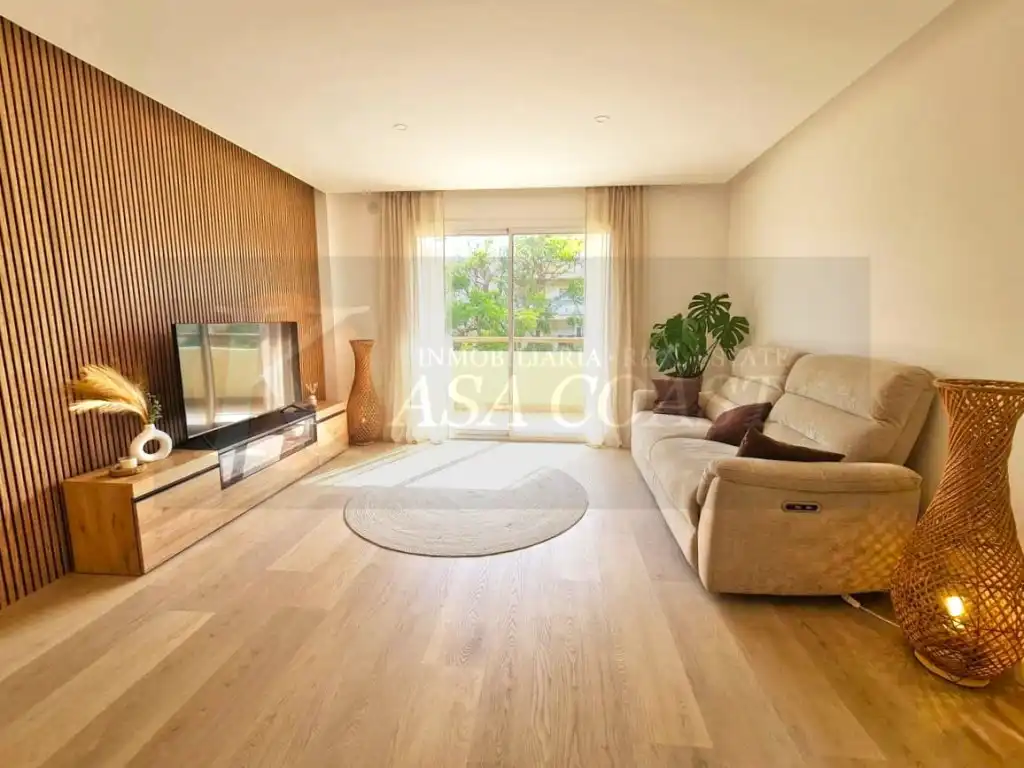 Sala de estar de Piso en venta en Fuengirola con Aire acondicionado, Calefacción y Terraza