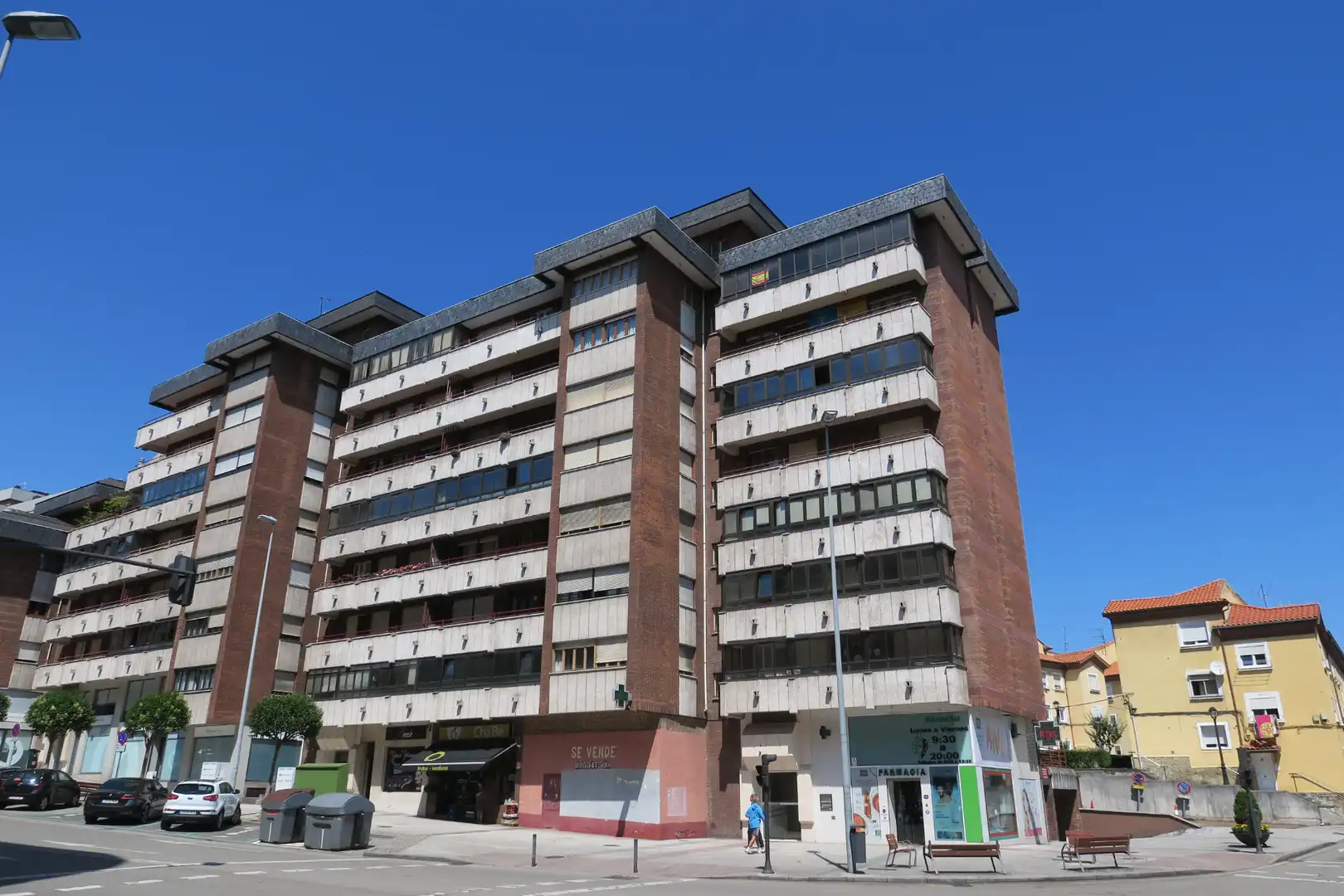 Vista exterior de Pis en venda en Avilés amb Calefacció, Parquet i Terrassa
