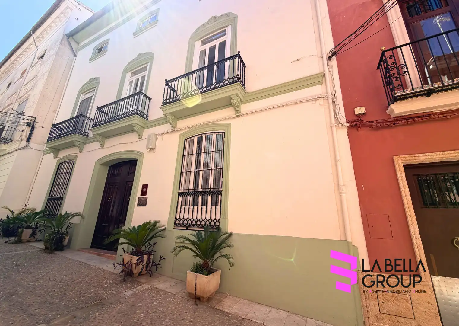 Casa pareada con terraza en venta en Carrer Canonge Cebrià, imagen 2