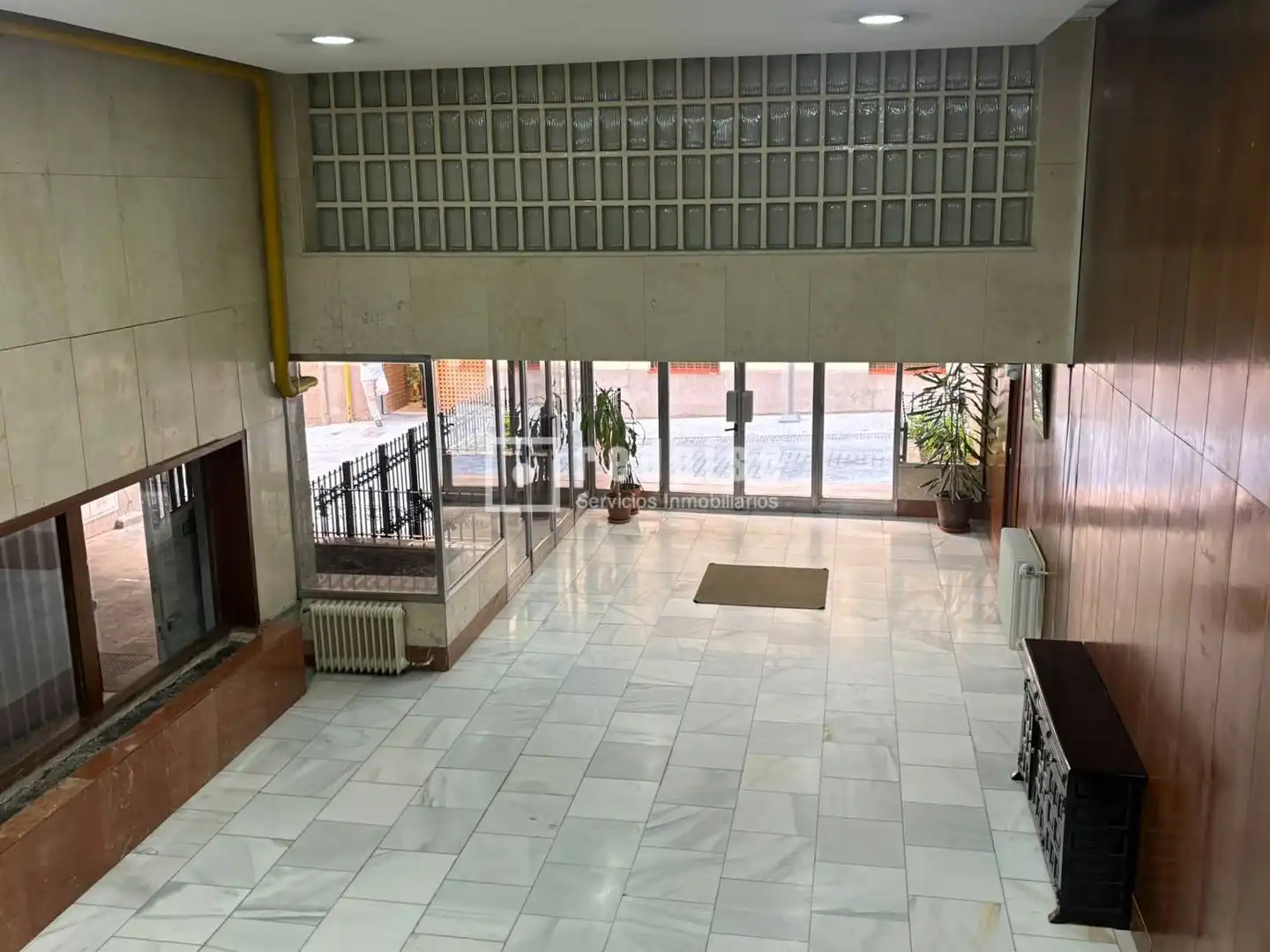 Study for rent in Madrid  with Air Conditioner, Heating and Terrace