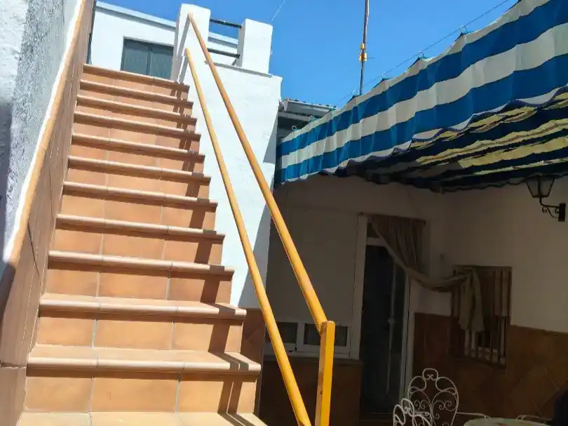 Terrassa de Casa adosada en venda en Mora amb Traster i Moblat