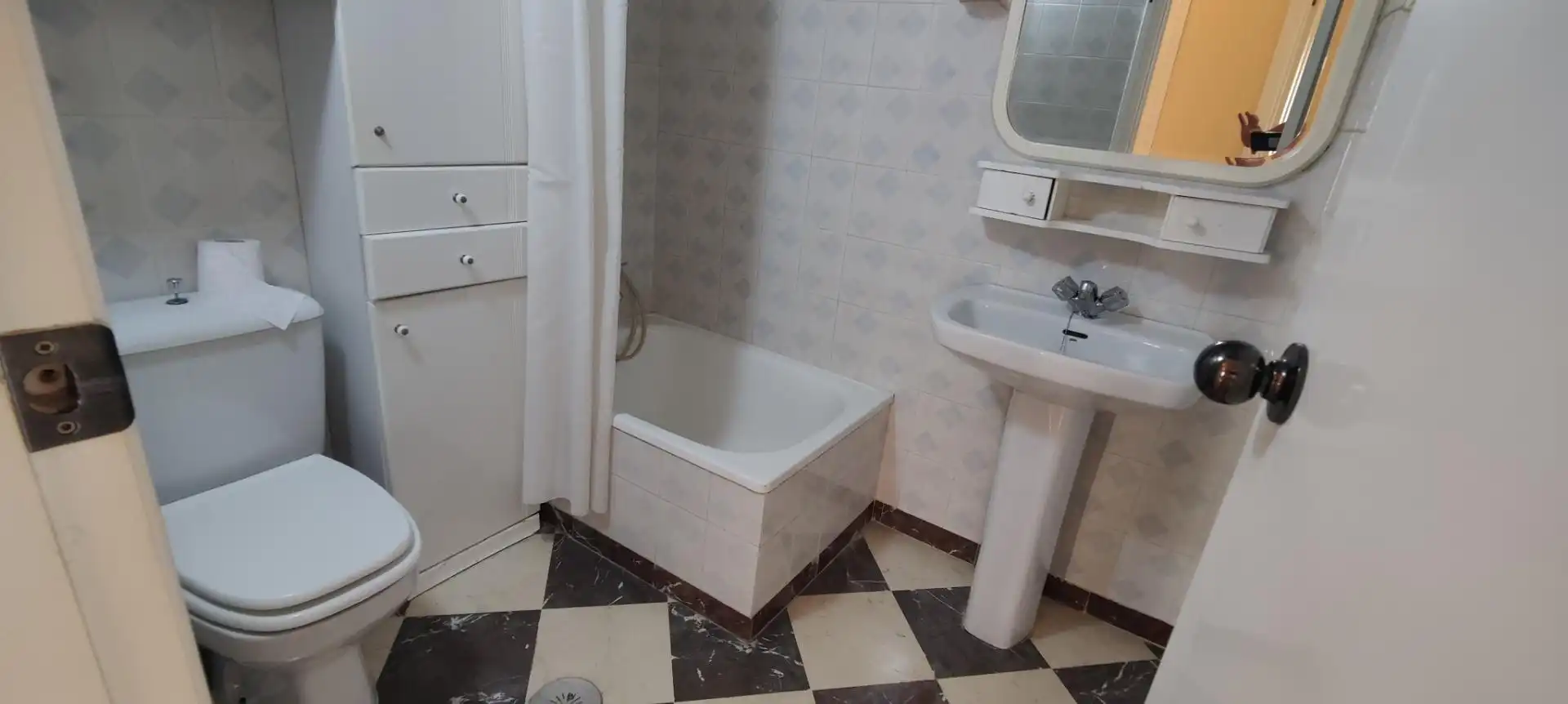 Bathroom of Flat for sale in Cenes de la Vega  with Air Conditioner, Heating and Balcony