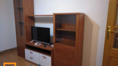 Photo 3 of Flat for rent in Calle Pereda, Garrido Sur, Salamanca Capital