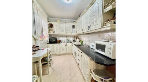 CASA BIEN DISTRIBUIDA Y POSIBILIDAD DE COCHERA., image 5