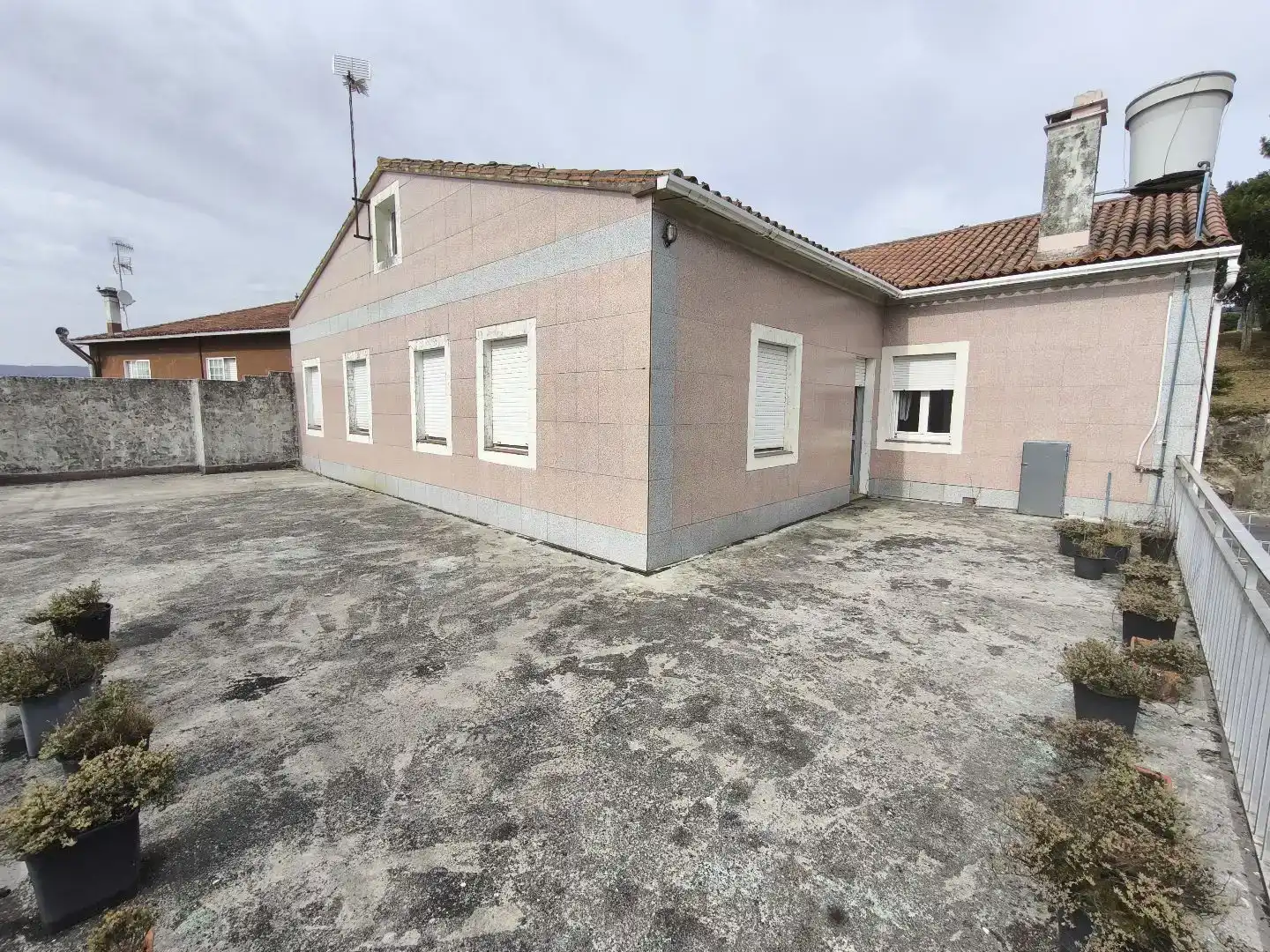 Vista exterior de Casa adosada en venta en Ribadumia con Jardín privado y Amueblado