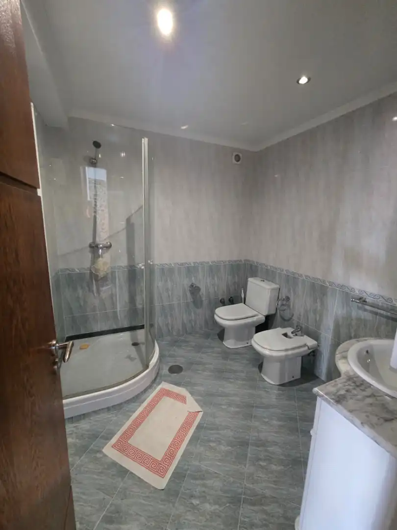 Baño de Casa adosada en venta en Viveiro con Calefacción, Parquet y Horno