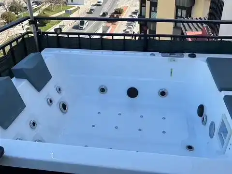 Piscina de Pis en venda en Pineda de Mar amb Aire condicionat, Piscina i Balcó