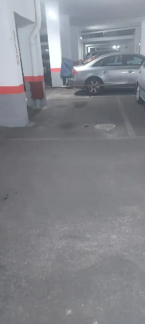 Garage for rent in L'Hospitalet de Llobregat  with Alarm