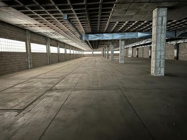 Nau industrial de lloguer a Centre