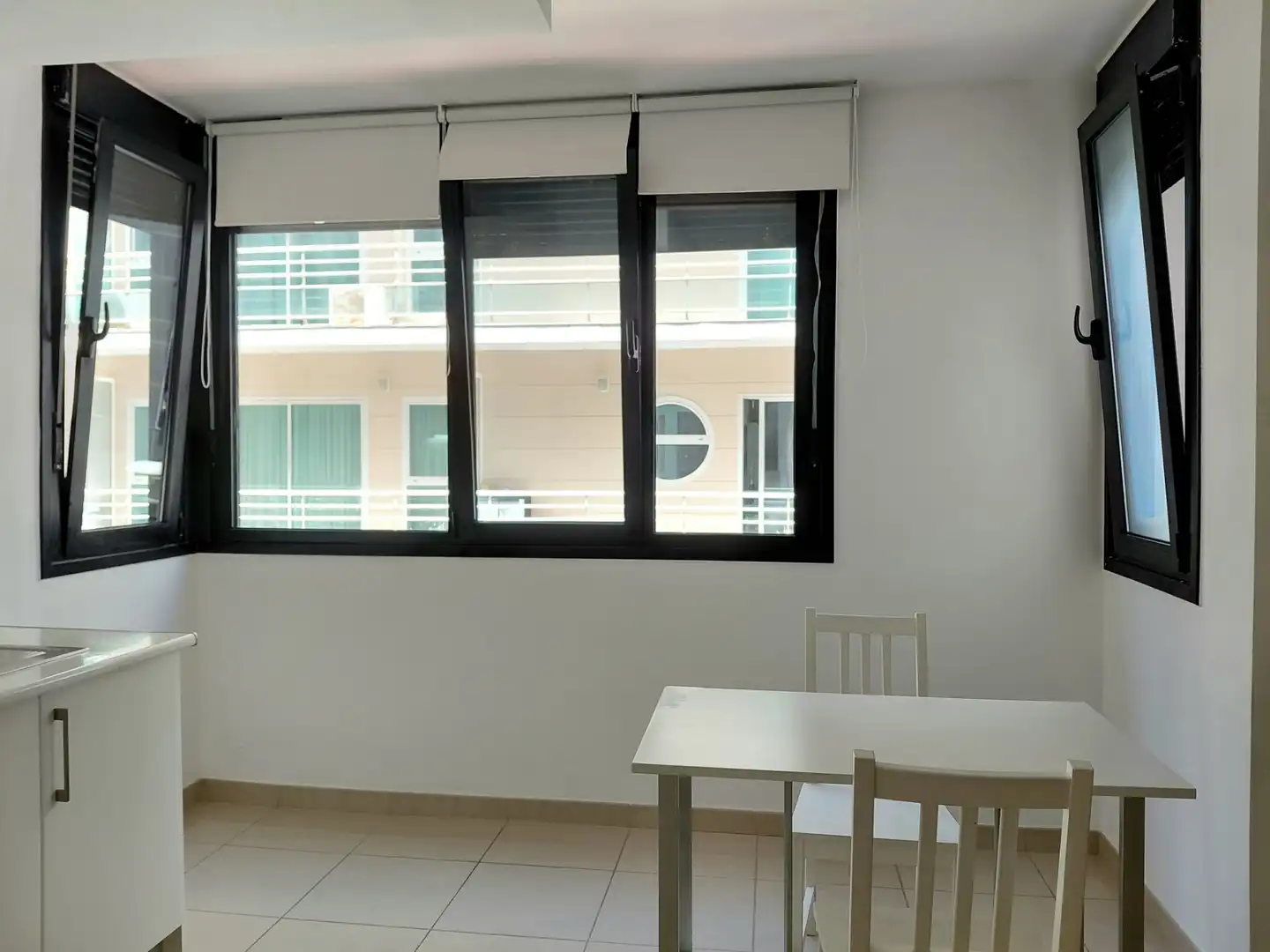 Studio avec ascenseur à louer à Calle Nicolás Estévanez, imagen 3