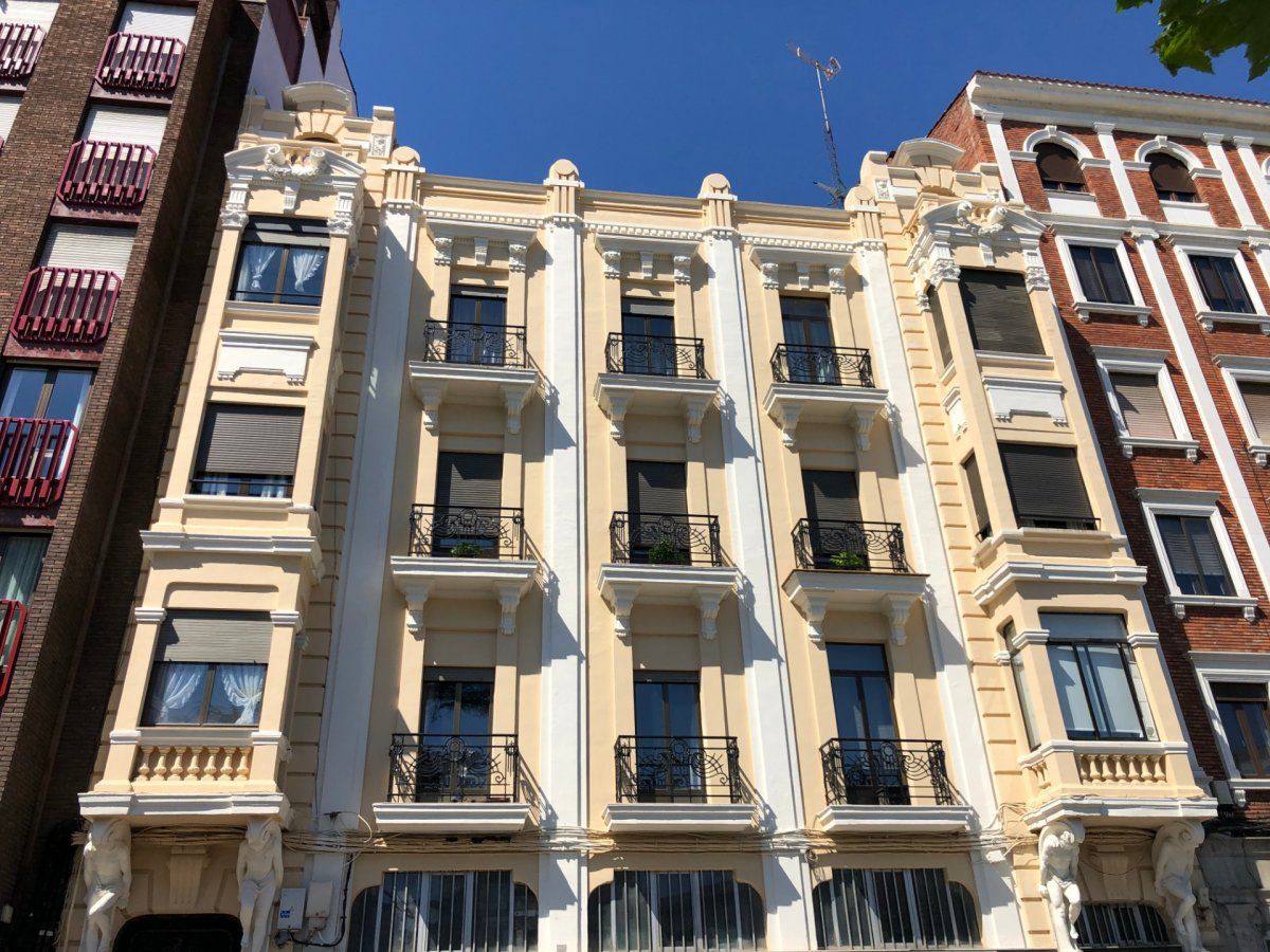 Exterior view of Flat for sale in León Capital   with Heating