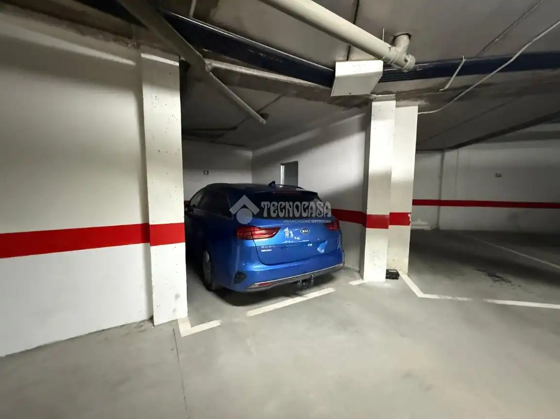 Parking de Ático en venta en Villanubla con Calefacción, Parquet y Terraza