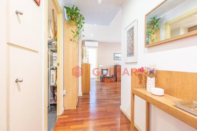 Piso en Venta en Barcelona - CL MAIGNON en La Salut