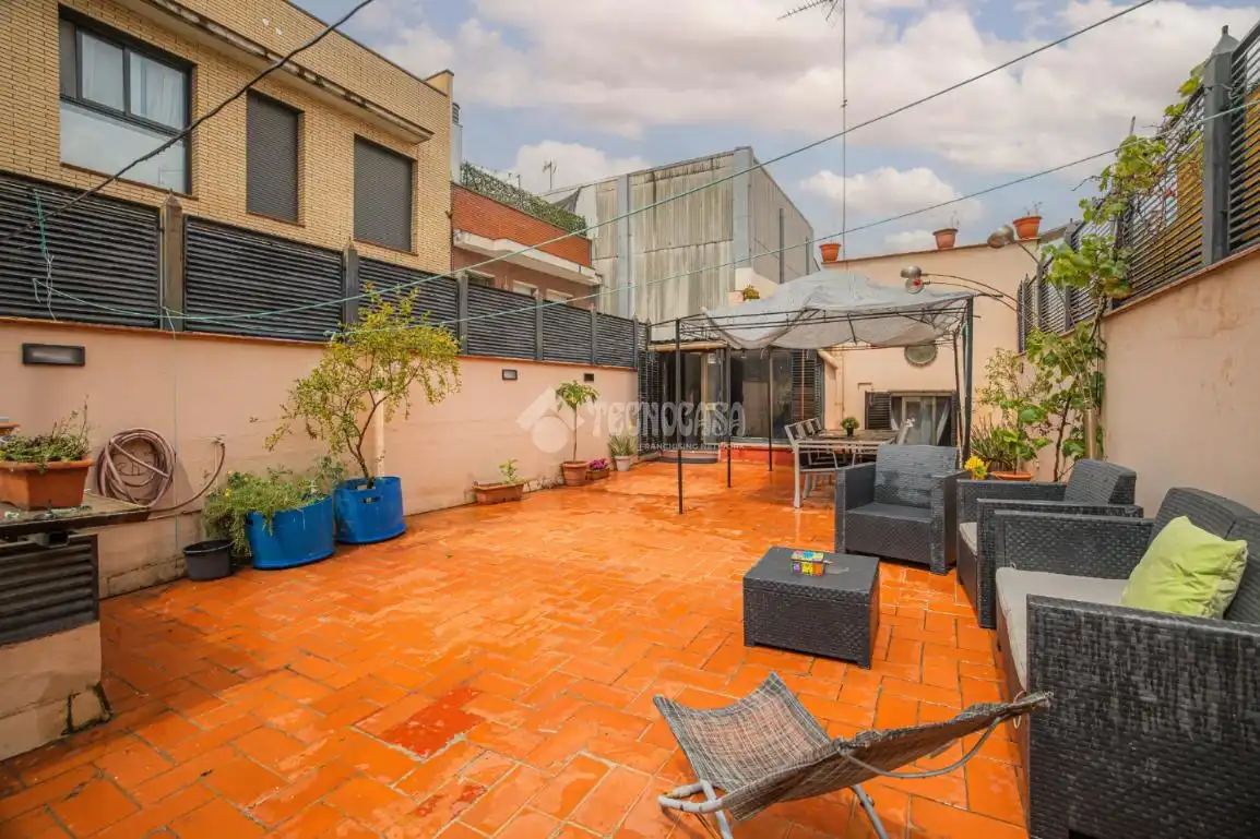 Terraza de Piso en venta en Santa Coloma de Gramenet