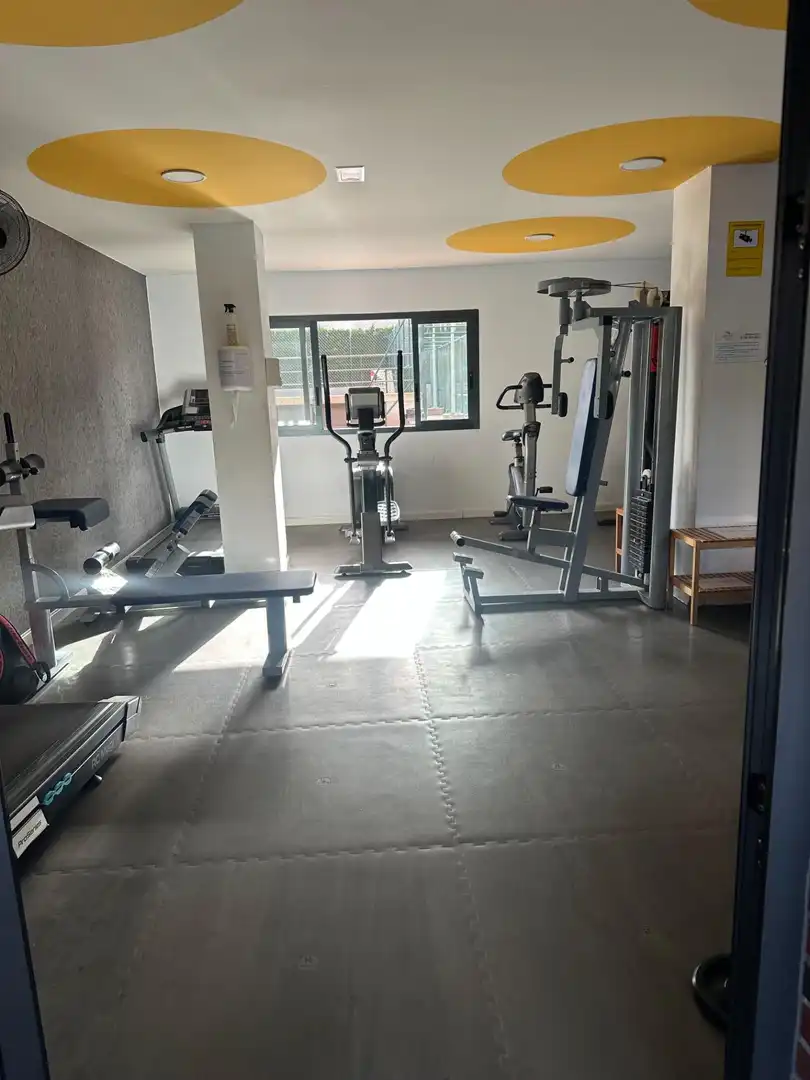 Piso de alquiler en Alicante / Alacant con Aire acondicionado y Piscina comunitaria