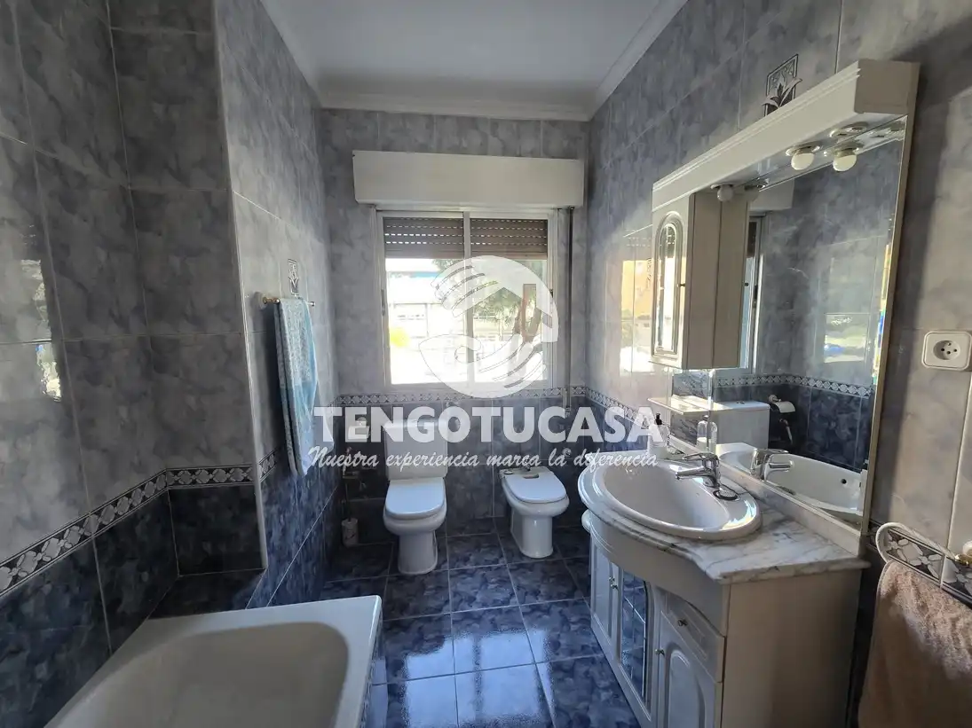 Bathroom of Flat for sale in Madrid  with Heating, Storage room and Furnished