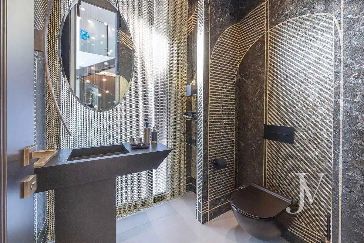 Bathroom of Houses for sale in Madrid  with Air Conditioner, Heating and Private garden